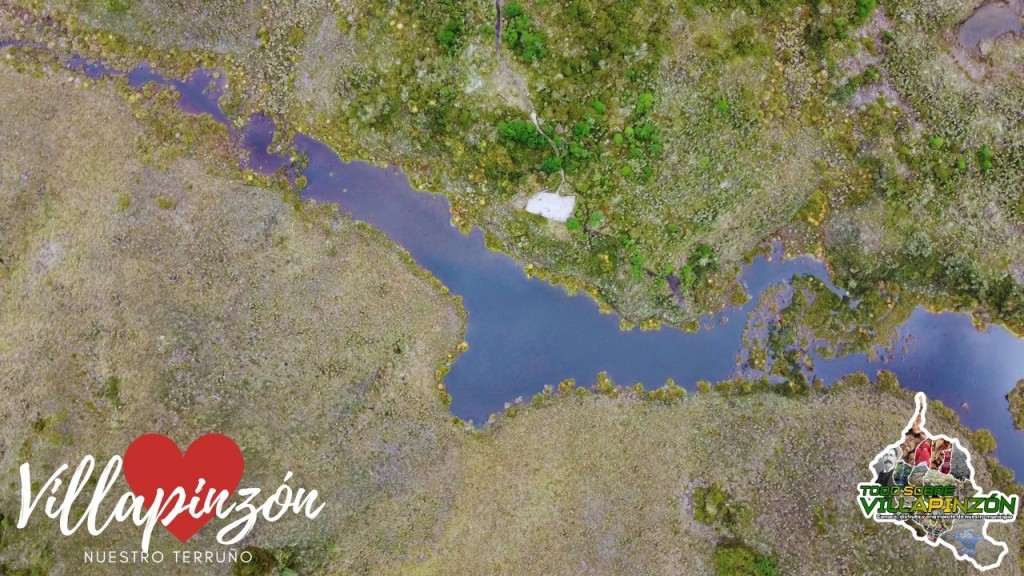 Foto: Laguna del Valle, nacimiento del rio Bogotá de Colombia Villapinzón Cundinamarca desde DRON - Villapinzón Cundinamarca (Cundinamarca), Colombia