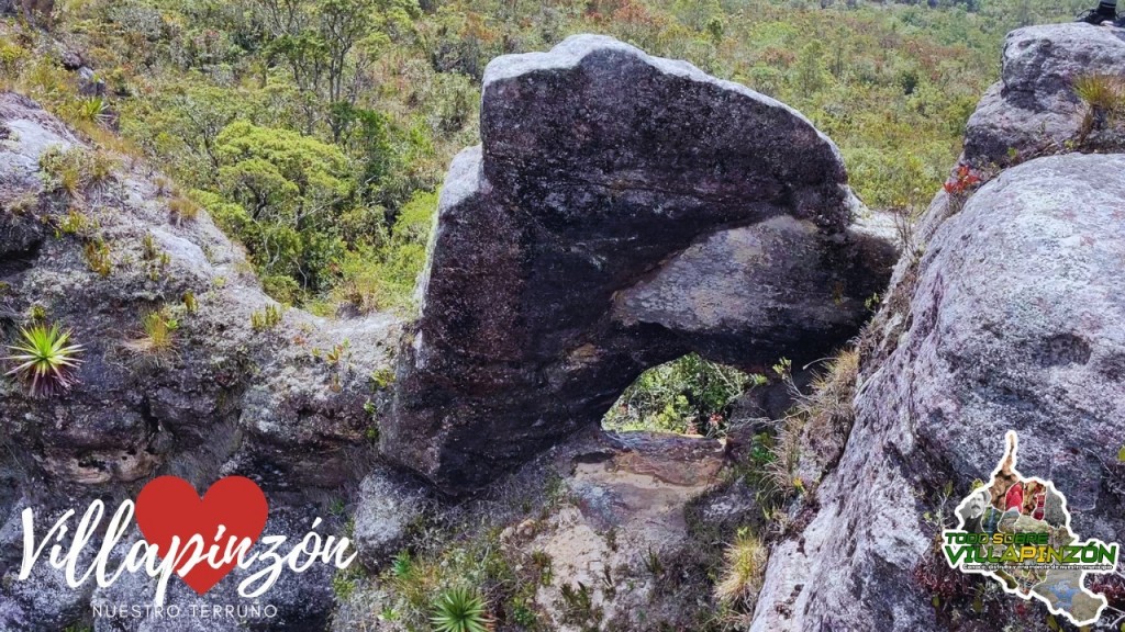 Foto: Piedra del indio piel roja, Villapinzón Cundinamarca en DRON MINI 2 - Villapinzón (Cundinamarca), Colombia