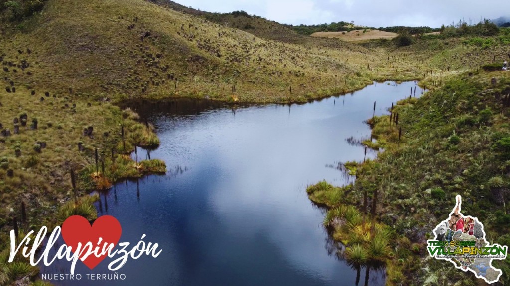 Foto: Laguna del Valle, nacimiento del rio Bogotá de Colombia Villapinzón Cundinamarca desde DRON - Villapinzón Cundinamarca (Cundinamarca), Colombia