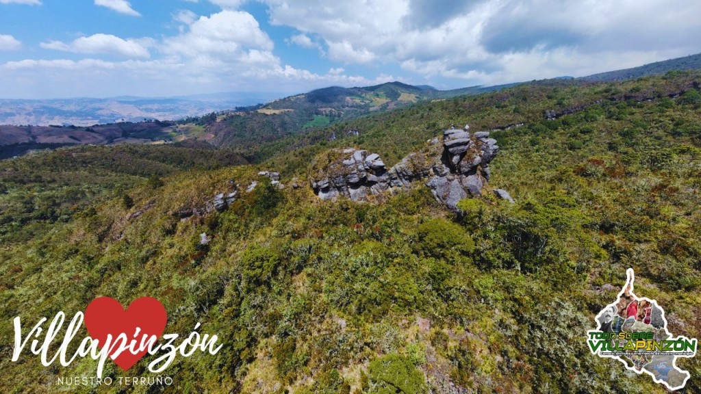 Foto: Piedra del indio piel roja, Villapinzón Cundinamarca en DRON MINI 2 - Villapinzón (Cundinamarca), Colombia