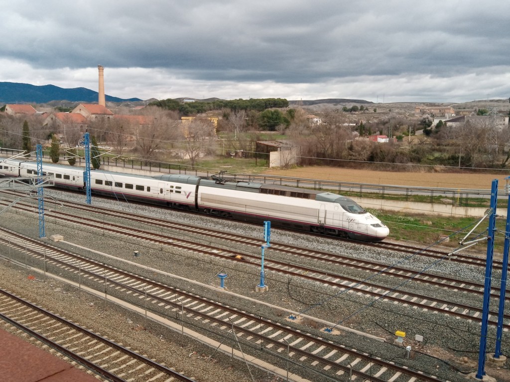 Foto: AVE - Calatayud (Zaragoza), España