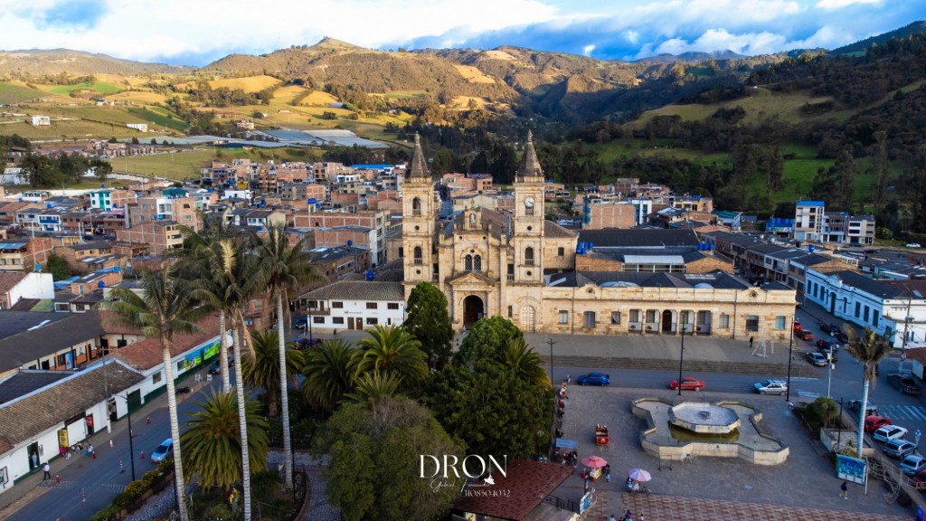 Foto: Viillapinzón centro dron - Viillapinzón (Cundinamarca), Colombia