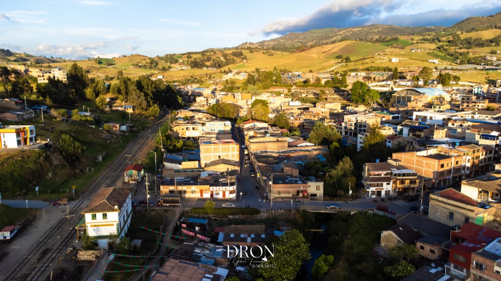 Foto: Viillapinzón centro dron - Viillapinzón (Cundinamarca), Colombia