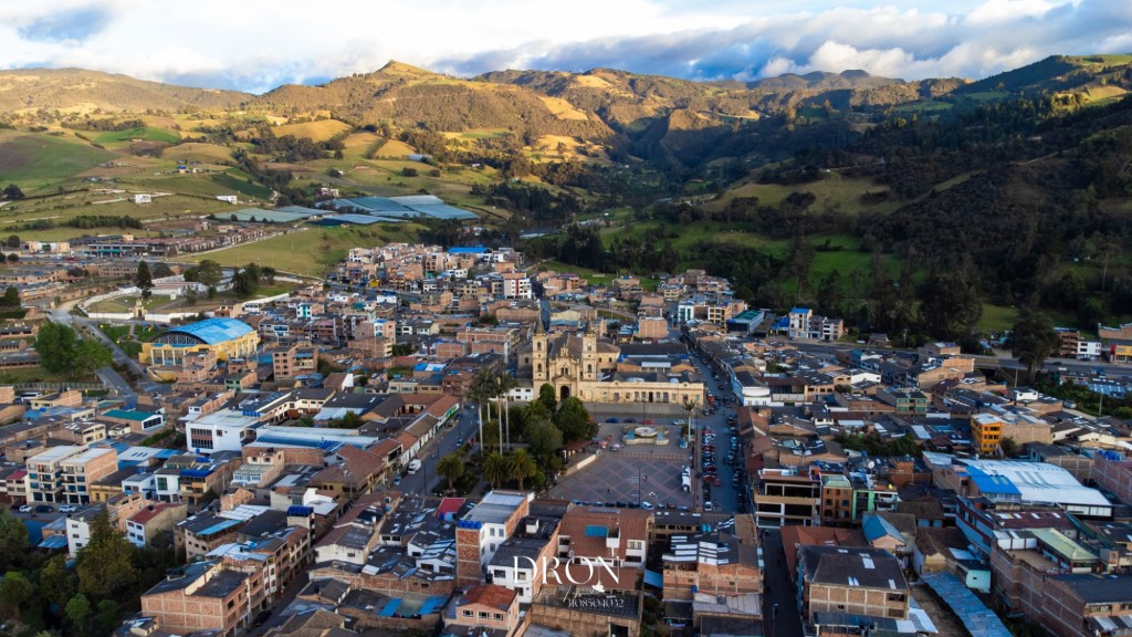 Foto: Viillapinzón centro dron - Viillapinzón (Cundinamarca), Colombia