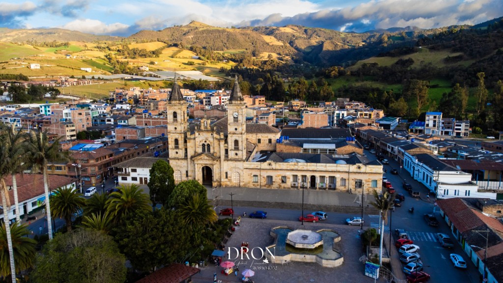Foto: Viillapinzón centro dron - Viillapinzón (Cundinamarca), Colombia