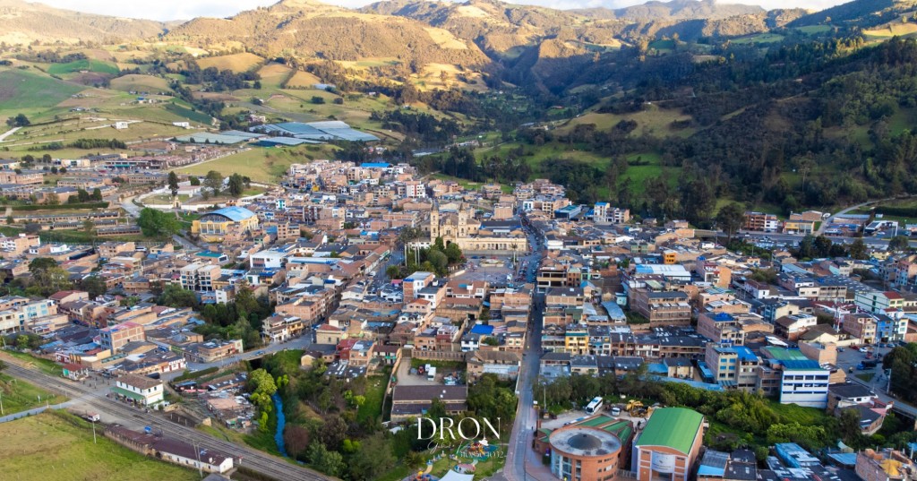 Foto: Viillapinzón centro dron - Viillapinzón (Cundinamarca), Colombia