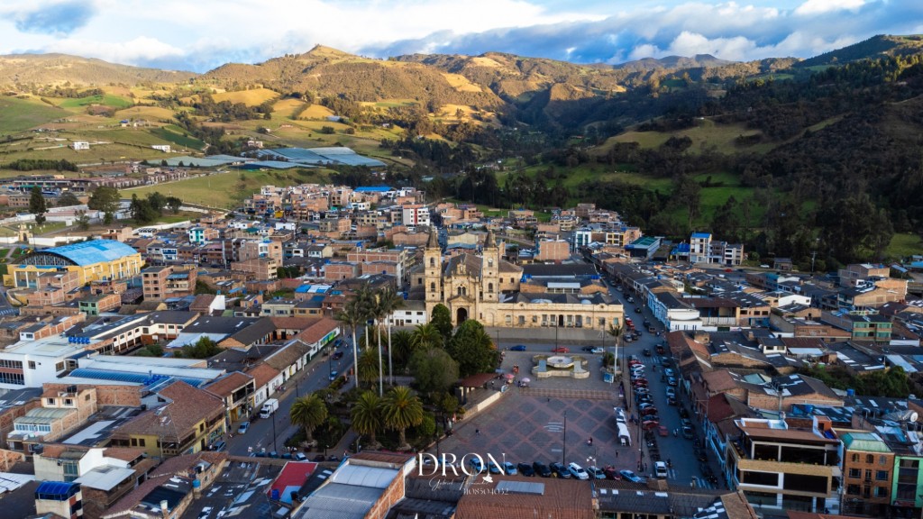 Foto: Viillapinzón centro dron - Viillapinzón (Cundinamarca), Colombia