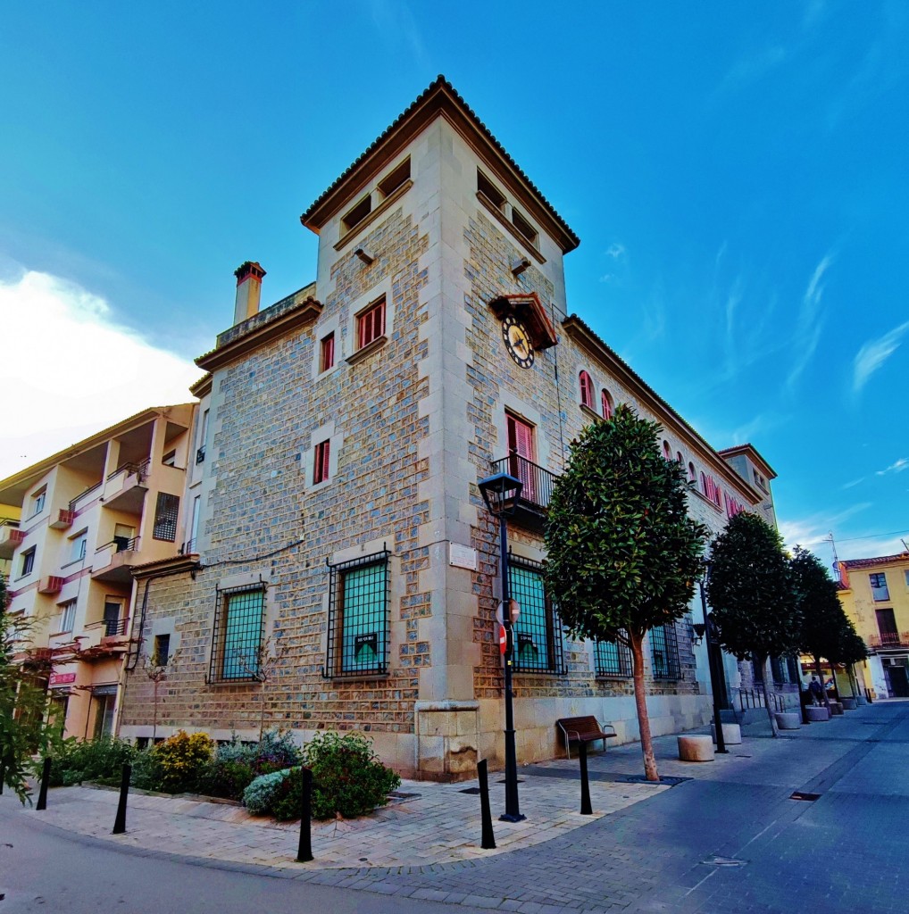Foto: Plaça Damià Mateu - Llinars del Vallès (Barcelona), España
