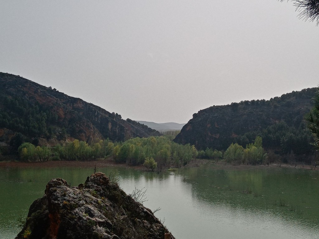 Foto: Desembocadura del río Mesa en el pantano de la Tranquera - Ibdes (Zaragoza), España