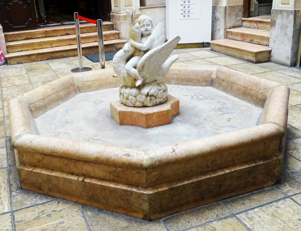 Foto: Fuente de mármol P. Marques de dos Aguas - Valencia (València), España