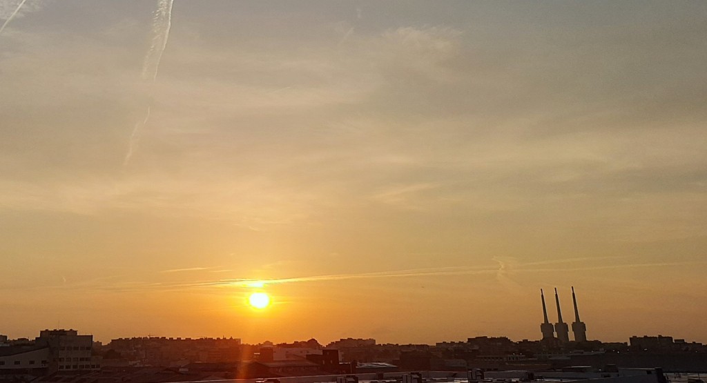 Foto: Amanecer - Sant Adrià de Besós (Barcelona), España