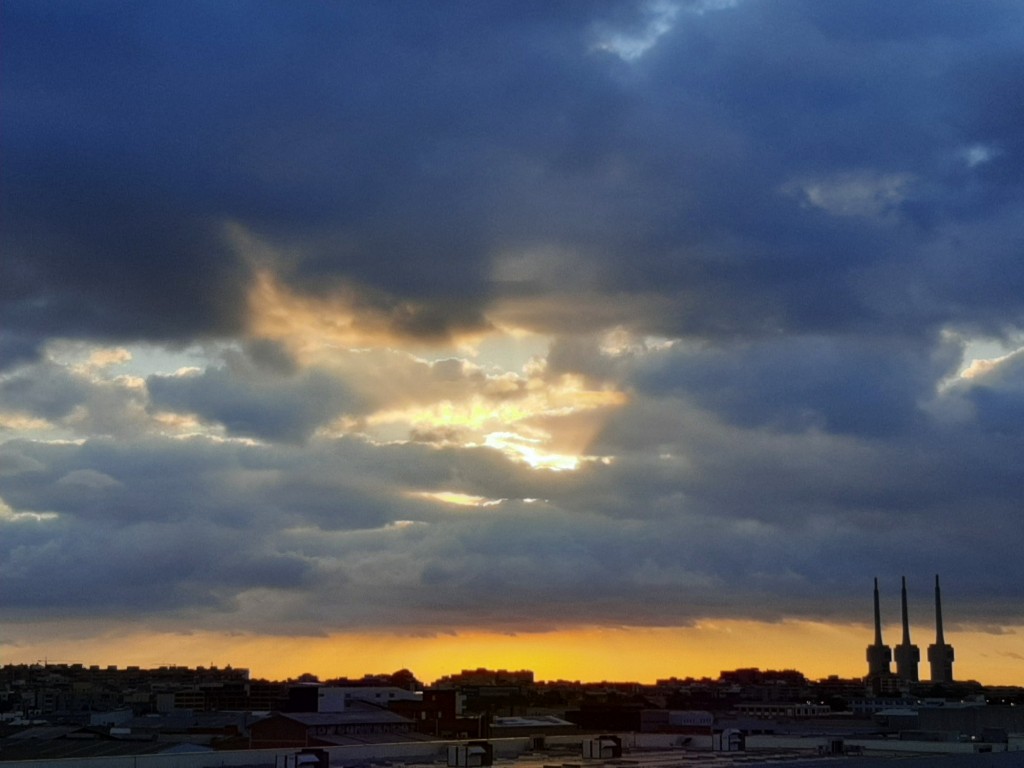 Foto: Amanecer - Sant Adrià de Besós (Barcelona), España