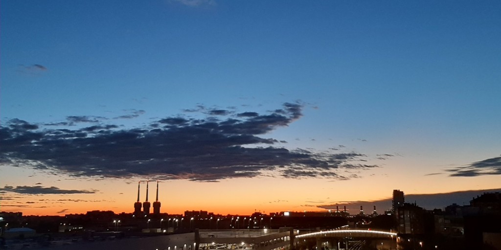 Foto: Amanecer - Sant Adrià de Besós (Barcelona), España