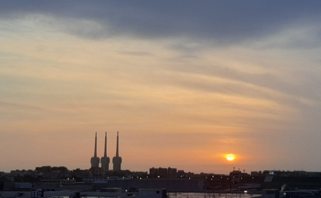Foto: Amanecer - Sant Adrià de Besós (Barcelona), España