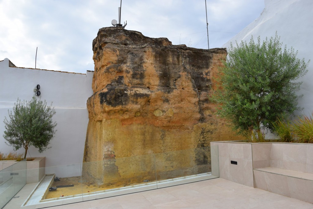 Foto: Resto de las murallas - Aznalcázar (Sevilla), España