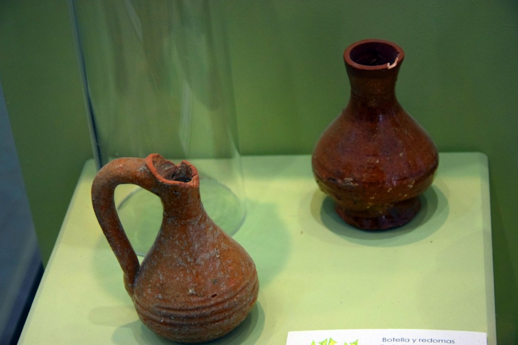 Foto: Botella y redomas - Carmona (Sevilla), España