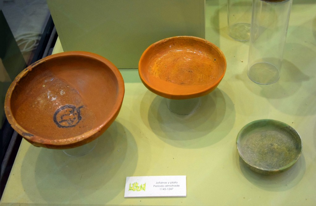 Foto: Jofainas y platos - Carmona (Sevilla), España