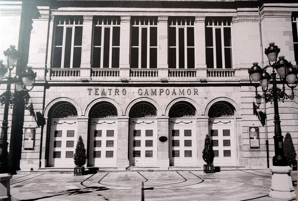 Foto: Fotos antiguas en blanco y negro en el Museo - Carmona (Sevilla), España
