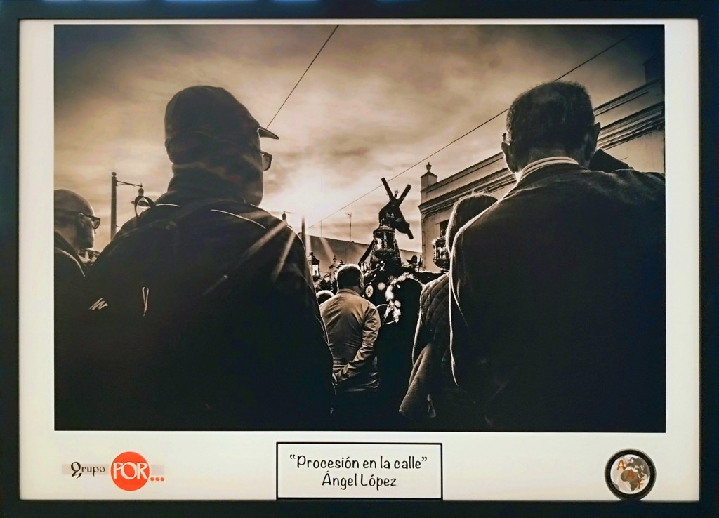 Foto: Procesión en la calle de Angel López - San Fernando (Cádiz), España