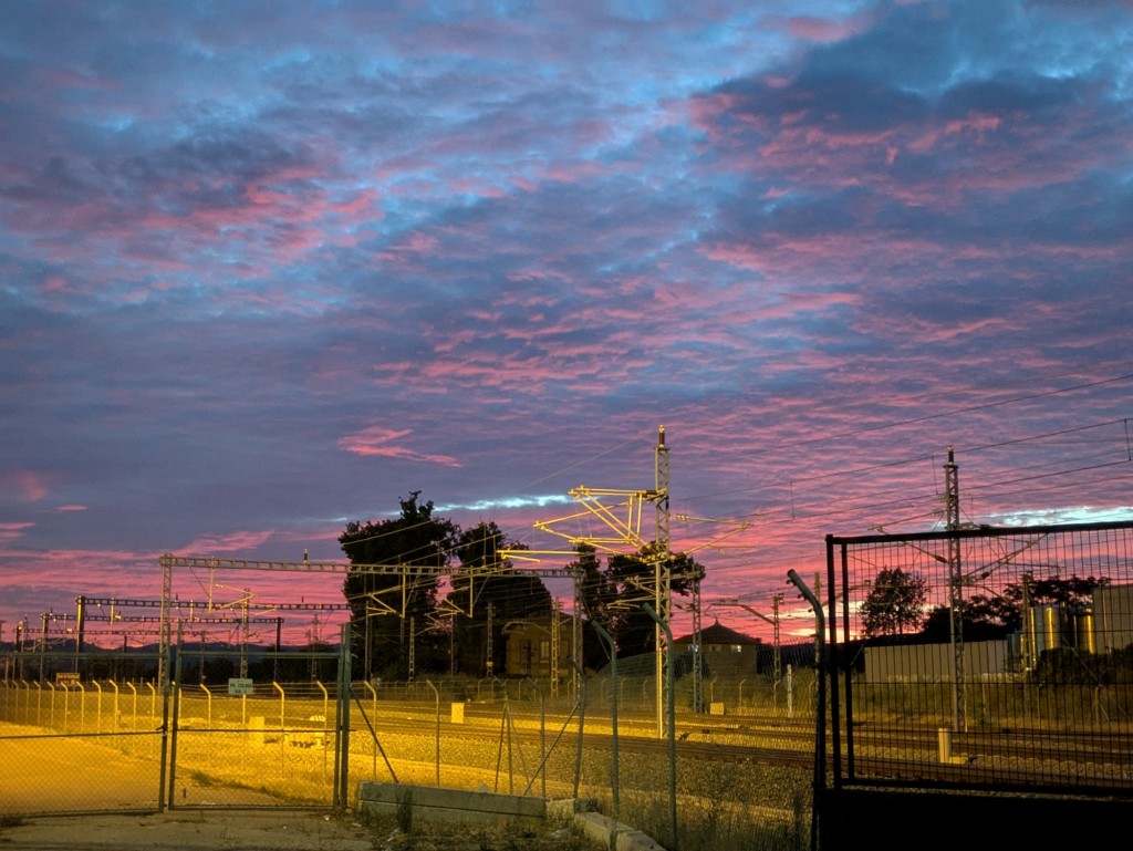 Foto: Crepúsculo ferroviario - Calatayud (Zaragoza), España
