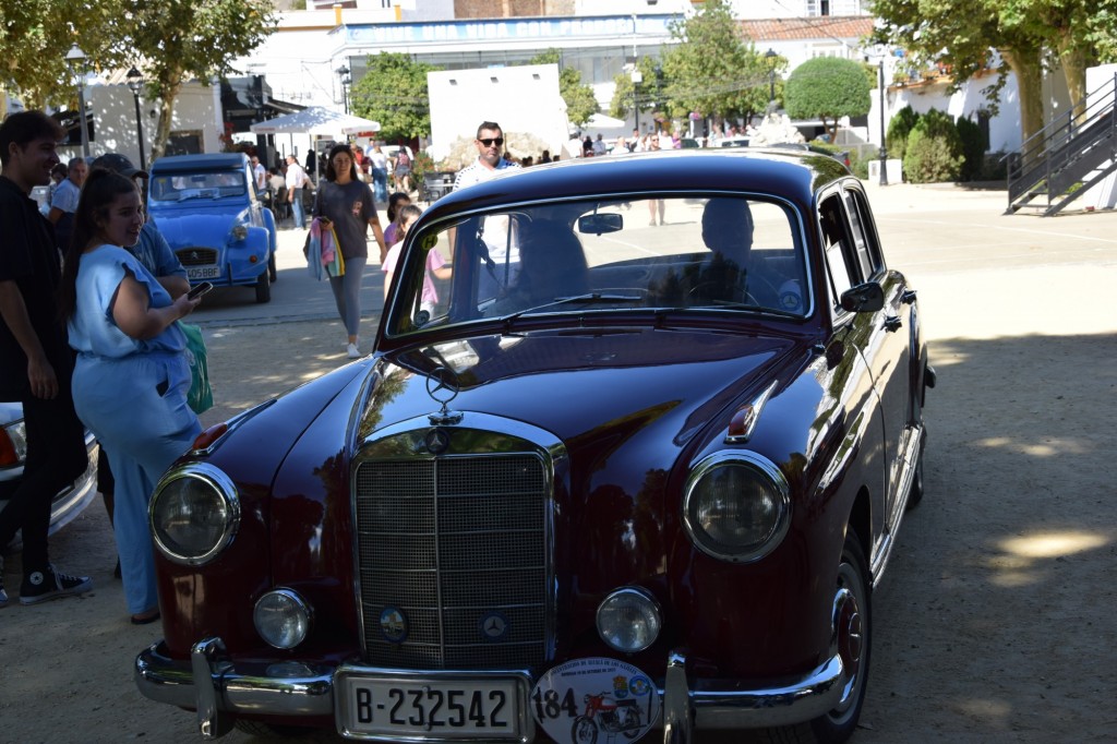 Foto: Concentración de vehíclos clásicos 19-10-2025 - Alcalá de los Gazules (Cádiz), España