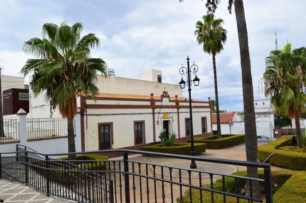 Foto: Plaza de la Iglesia - Aznalcázar (Sevilla), España