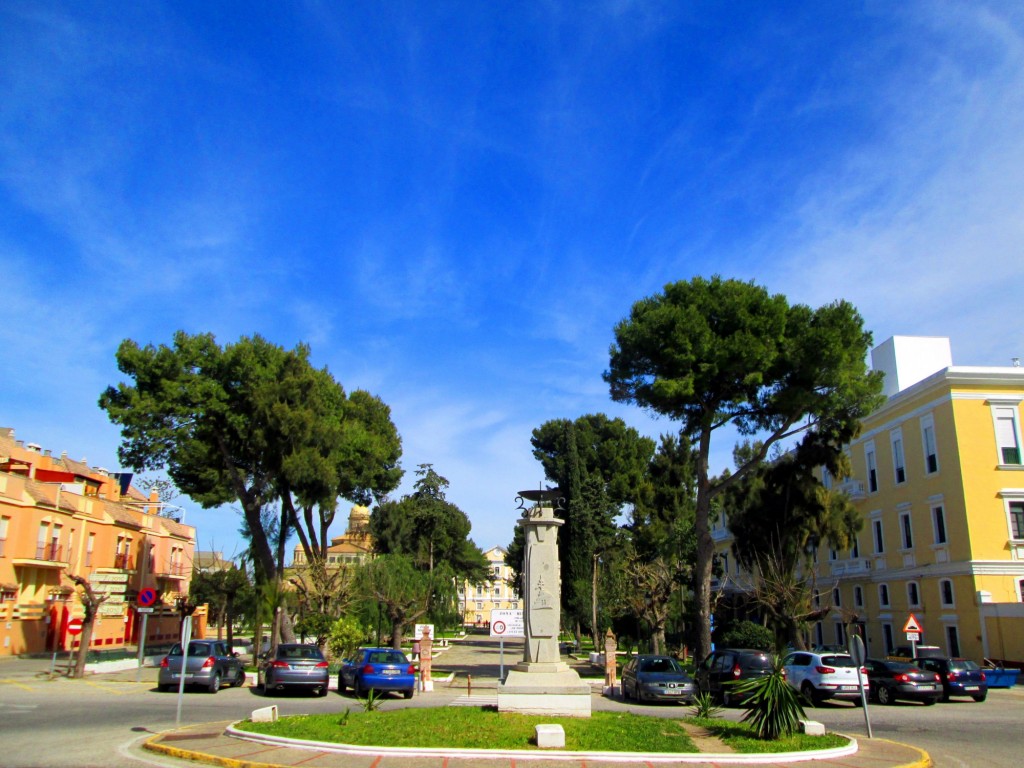Foto: Rotonda de los Cuarteles - San Fernando (Cádiz), España
