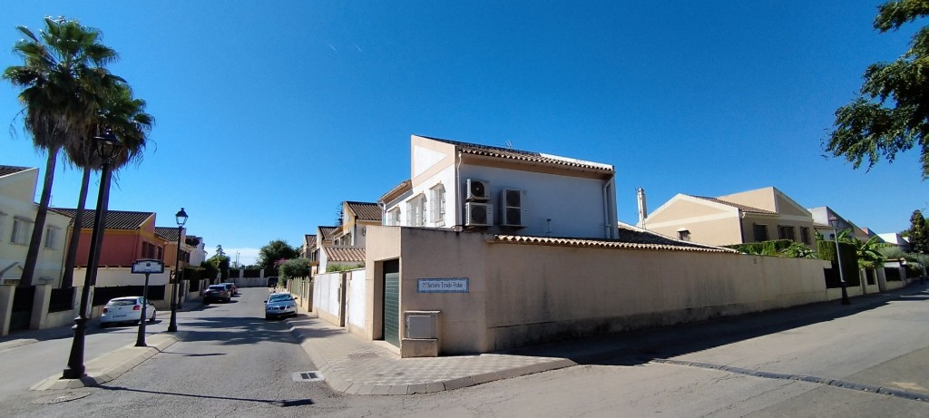 Foto: Calle Mª Barbara Tirado Rubio - Espartinas (Sevilla), España