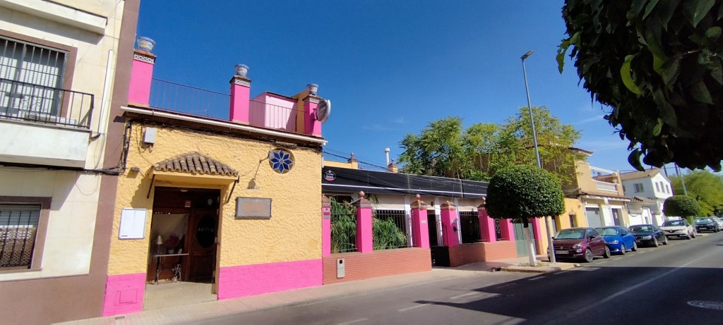 Foto: Avenida de La Constitución - Gines (Sevilla), España