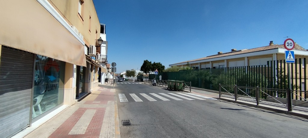 Foto: Avda. Juan Pablo II - Olivares (Sevilla), España