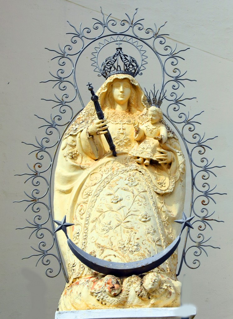 Foto: Santísima Virgen de las Nieves - Benacazón (Sevilla), España