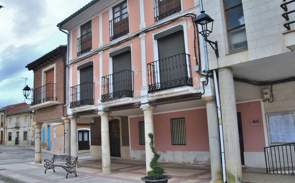 Foto: Centro del pueblo - Villarramiel (Palencia), España
