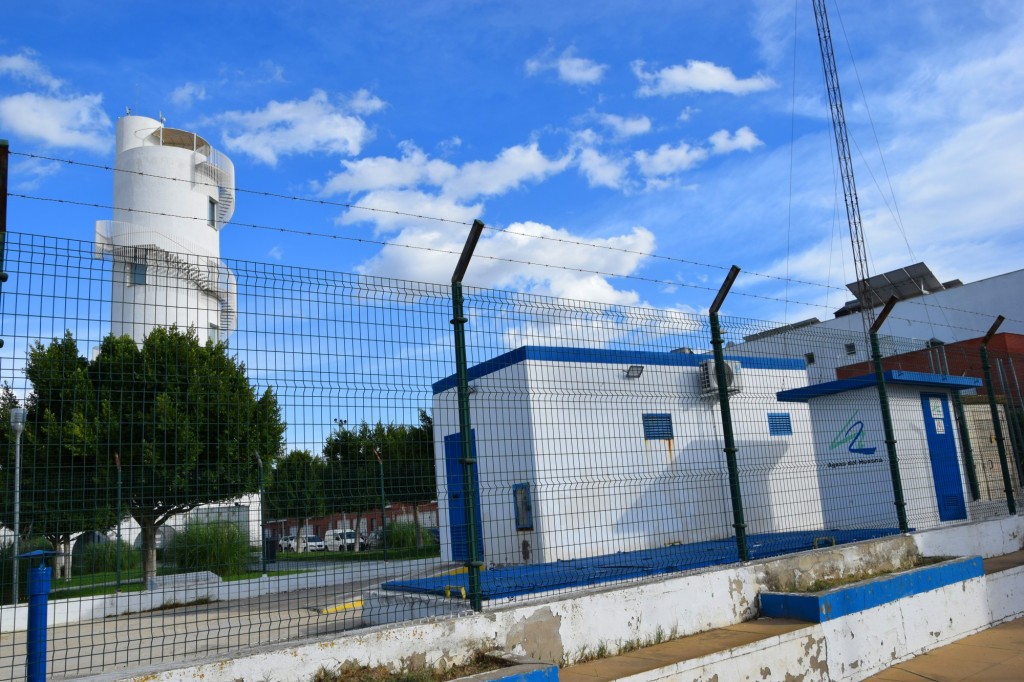 Foto: Aguas del Huesna - Los Palacios y Villafranca (Sevilla), España