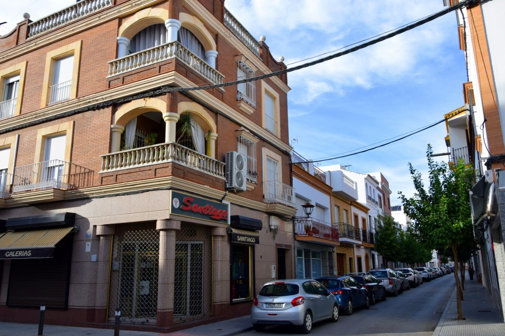 Foto: Calle Ramón y Cajal - Los Palacios y Villafranca (Sevilla), España
