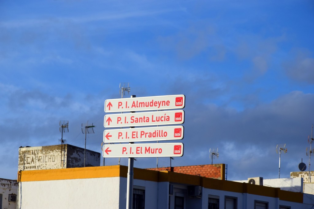 Foto: Direcciones - Los Palacios y Villafranca (Sevilla), España