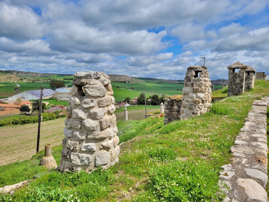 Foto: Bodegas - Baltanás (Palencia), España