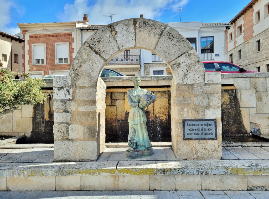 Foto: Vista del pueblo - Baltanás (Palencia), España