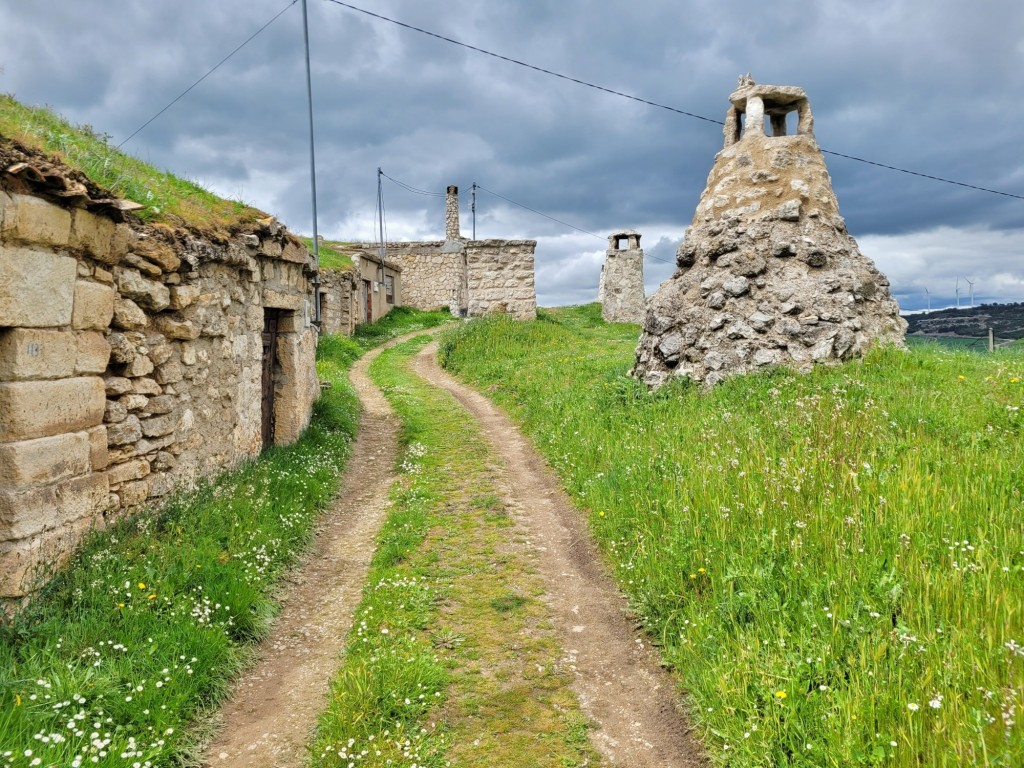 Foto: Bodegas - Baltanás (Palencia), España