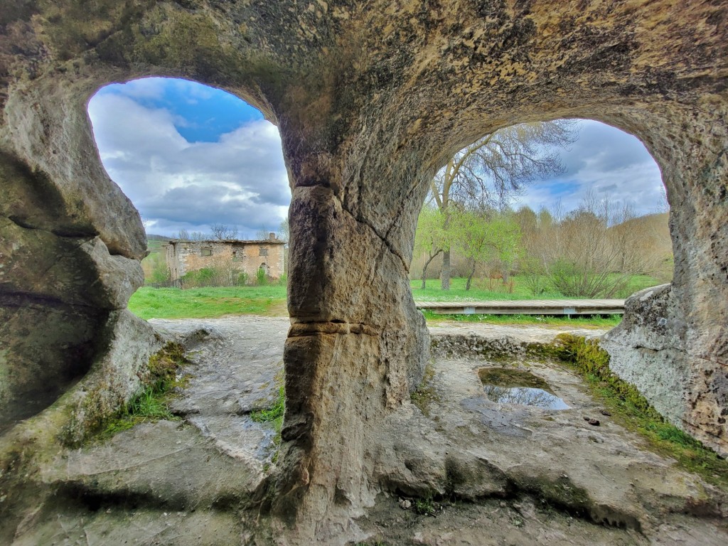 Foto: Eremitorio de San Vicente - Cervera de Pisuerga (Palencia), España