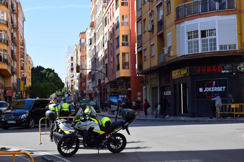 Foto: Policía Local controlando el tráfico - Málaga (Andalucía), España
