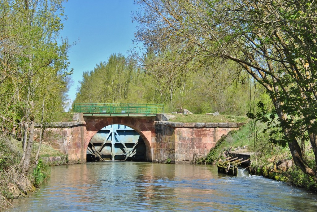 Foto: Canal de Castilla - Herrera de Pisuerga (Palencia), España
