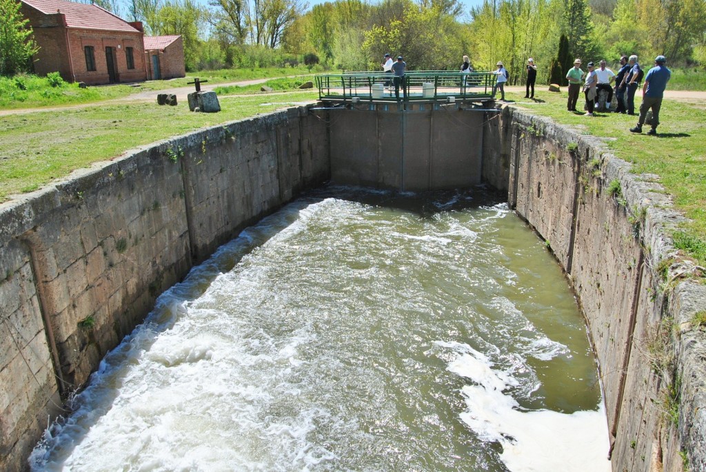 Foto: Canal de Castilla - Herrera de Pisuerga (Palencia), España