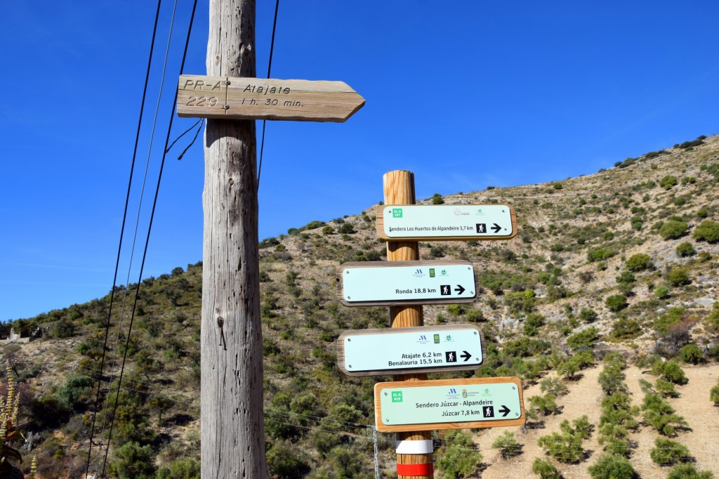 Foto: Relación de senderos - Alpandeire (Málaga), España