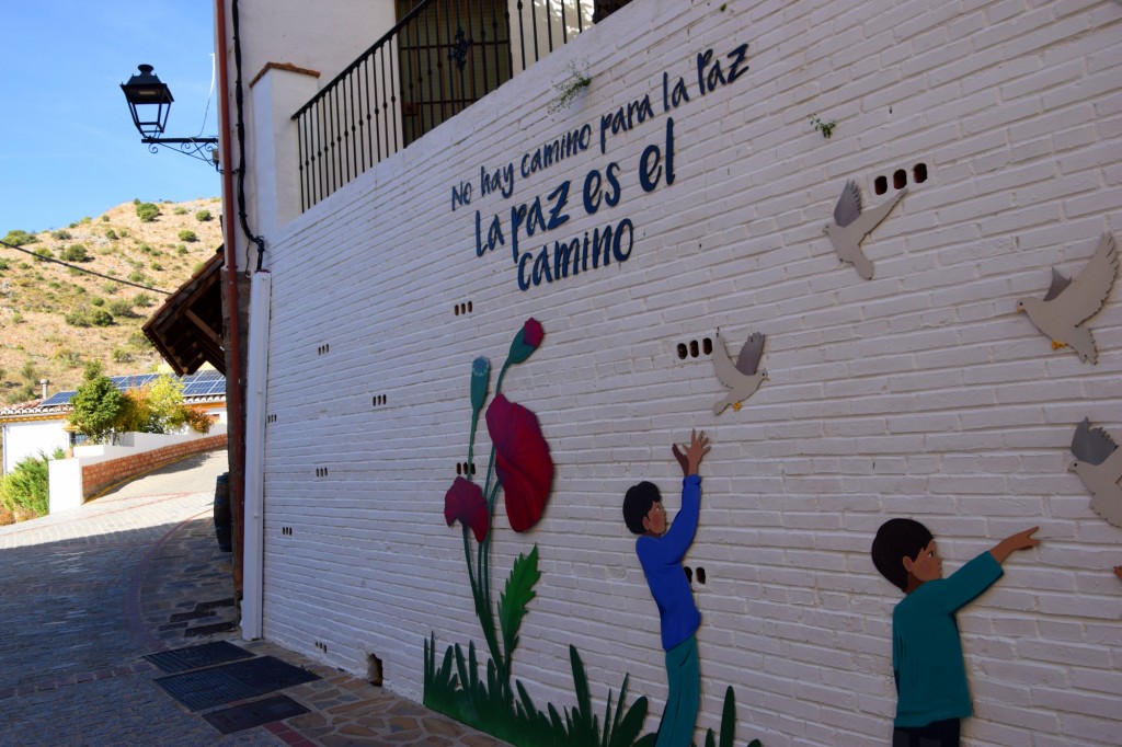 Foto: Mural camino a la Paz - Alpandeire (Málaga), España