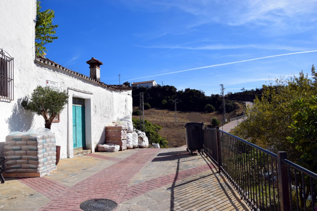 Foto: Avd. Salvador Jimenez Gurrero - Alpandeire (Málaga), España