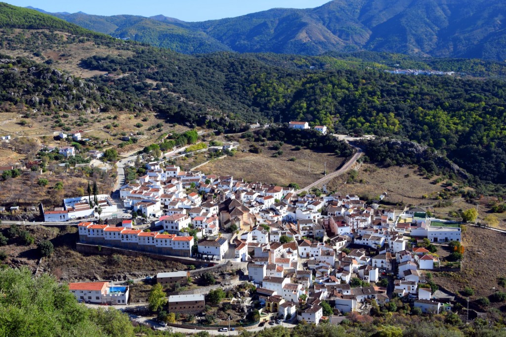 Foto: Panorámica desde el  Mirador del Cuervo - Alpandeire (Málaga), España