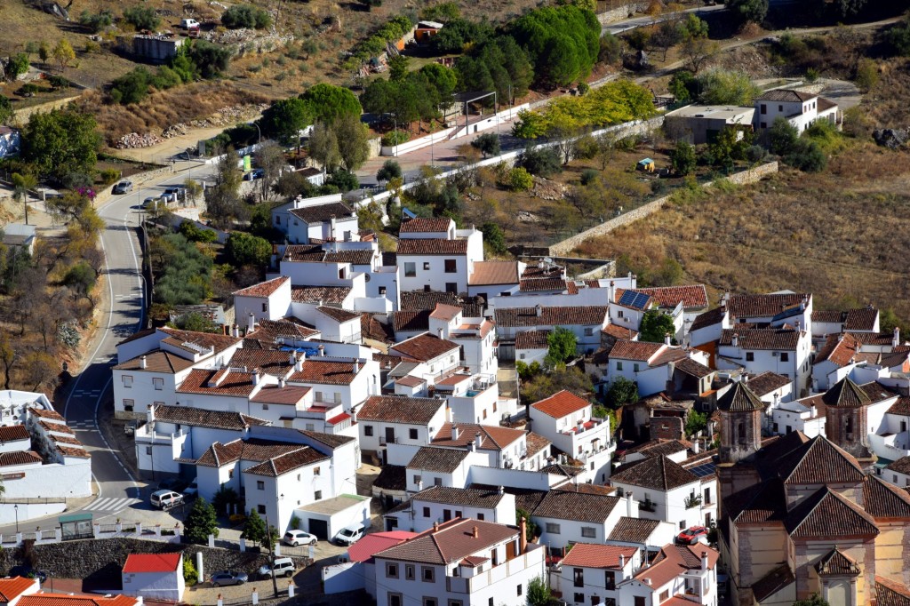 Foto: Vista parcial de la Villa - Alpandeire (Málaga), España
