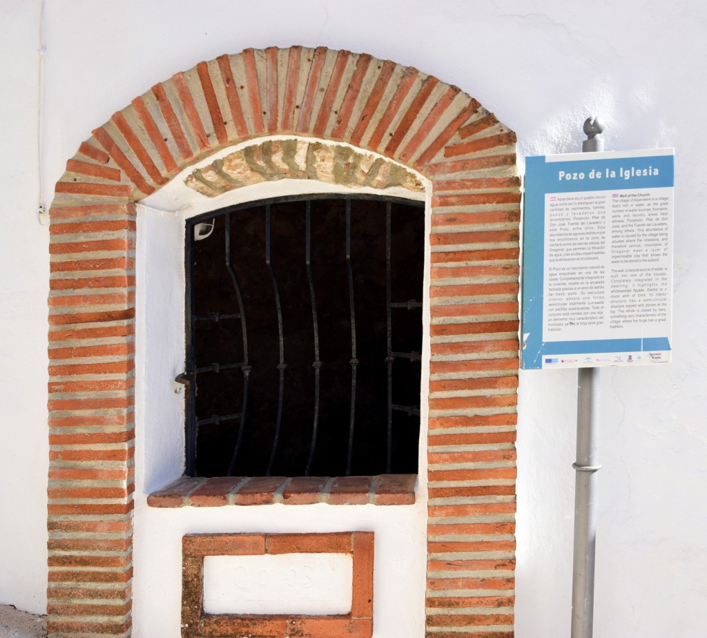 Foto: Pozo de la Iglesia - Alpandeire (Málaga), España