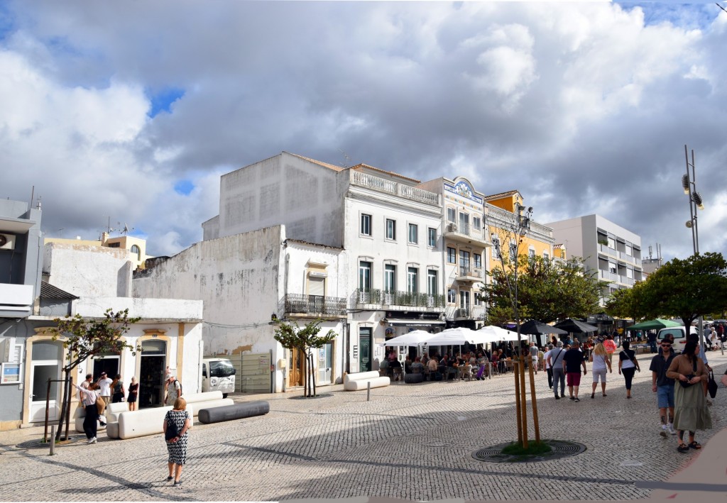 Foto: Dim & Co - Loulé (Faro), Portugal