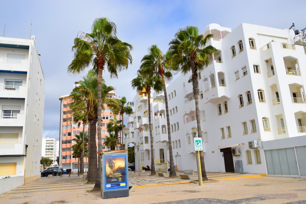 Foto: Rua da Mata - Quarteira (Faro), Portugal
